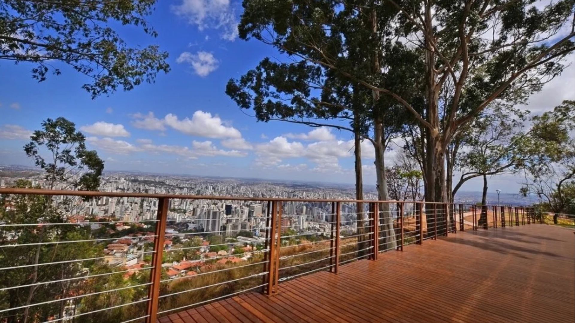 Belo Horizonte e suas montanhas